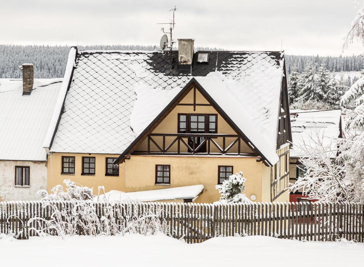 Chalupa Hrazdenka V Krusnych Horach Horní Blatná Zewnętrze zdjęcie